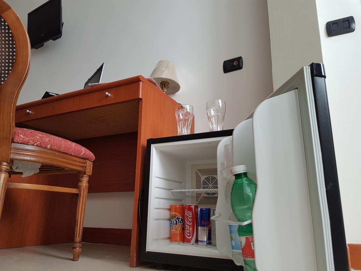 Hotel Joy كاستيل فولتورنو الغرفة الصورة