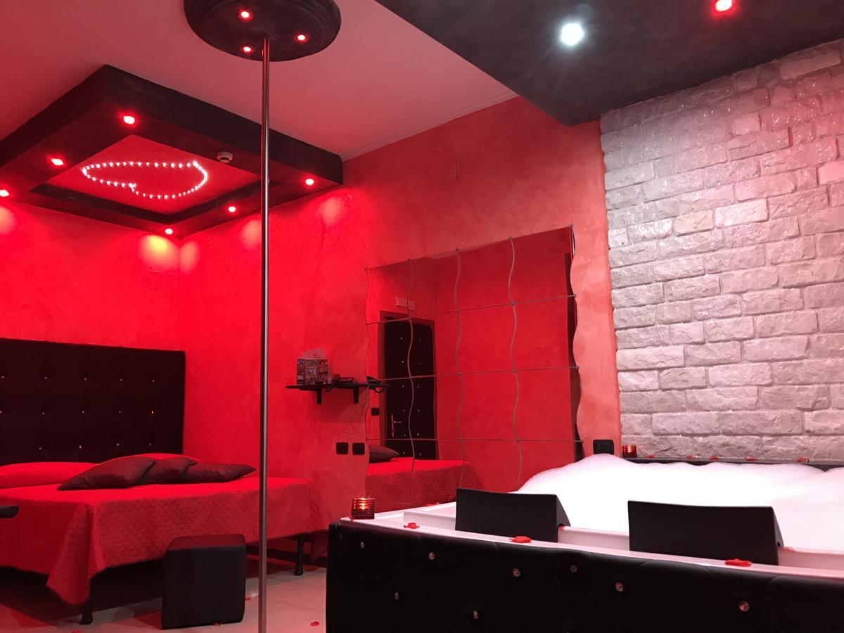 Hotel Joy كاستيل فولتورنو المظهر الخارجي الصورة